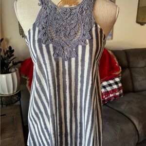 H&M Gray Striped Lace Tank Top